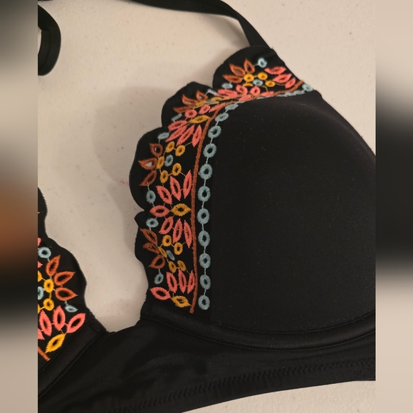 Women's Tropics Light Lift Eyelet Trim TriangleBikini Top-Shade & Shore Size 34D - Picture 6 of 13